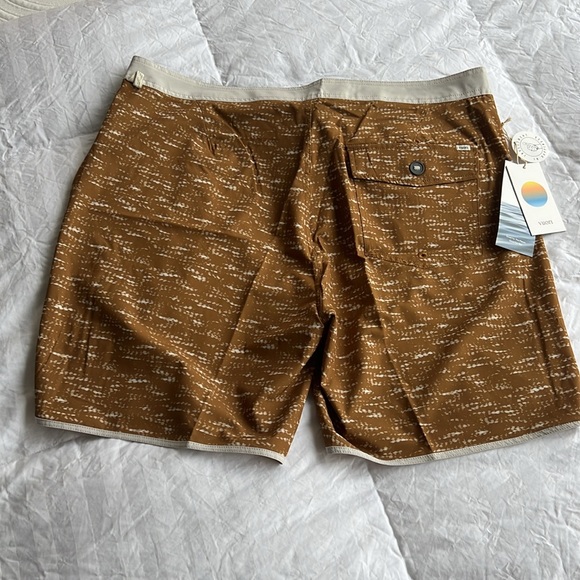 Vuori Swim Trunks - Picture 2 of 3